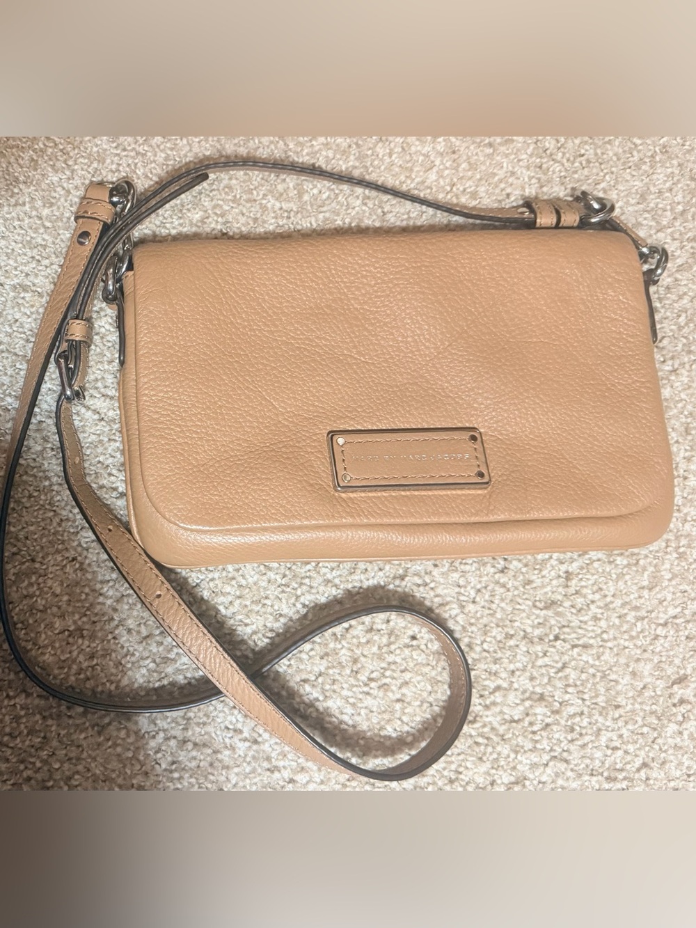 Marc by Marc Jacobs Beige/Tan Leather Crossbody Clutch